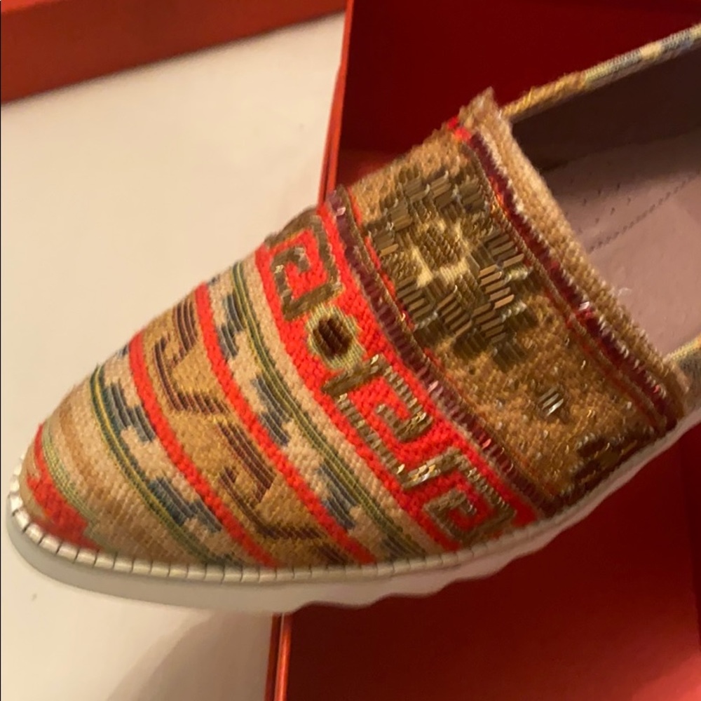 Donald J Pliner ladies Shoes
